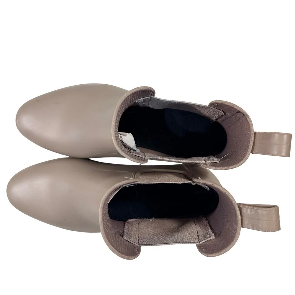 Taupe Rubber Chelsea Rain Boots Ankle Lug Sole Matte Gorpcore Womens Size 8